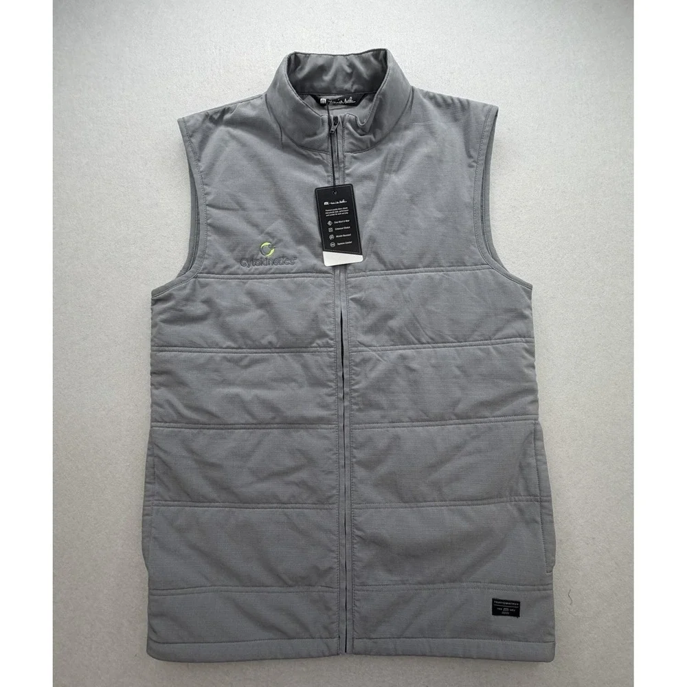 TravisMathew Cold Bay Puffer Vest Mens Small Gray Full Zip Quilted Golf TM1MW453